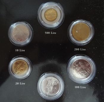 Preview: Kleinmünzsatz Lire und Euro 2011 Vatikan Papst Benedikt XVI.