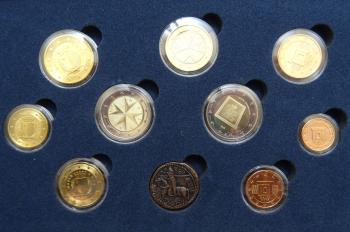 Malta Euro-Kleinmünzsatz 2015 mit Gedenkmünze „Parlamentarische Republik“ und Münzmeisterzeichen im Etui