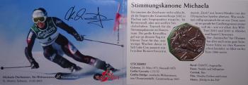 5-Euro-Silbermünze Österreich 2005 „100 Jahre Skisport – Michaela Dorfmeister“ in originalem Miniblister, Prägequalität Handgehoben (HGH), Motiv mit Skifahrerin und stilisiertem Schneekristall