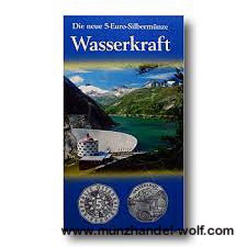 5-Euro-Silbermünze Österreich 2003 „Wasserkraft“ in originalem Blister, Prägequalität Handgehoben (HGH), Motiv mit Turbine und Hochgebirgslandschaft