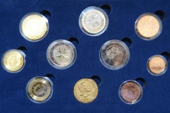 Malta Euro-Kleinmünzsatz 2013 mit Gedenkmünze „Autonomie“ und Münzmeisterzeichen im Etui